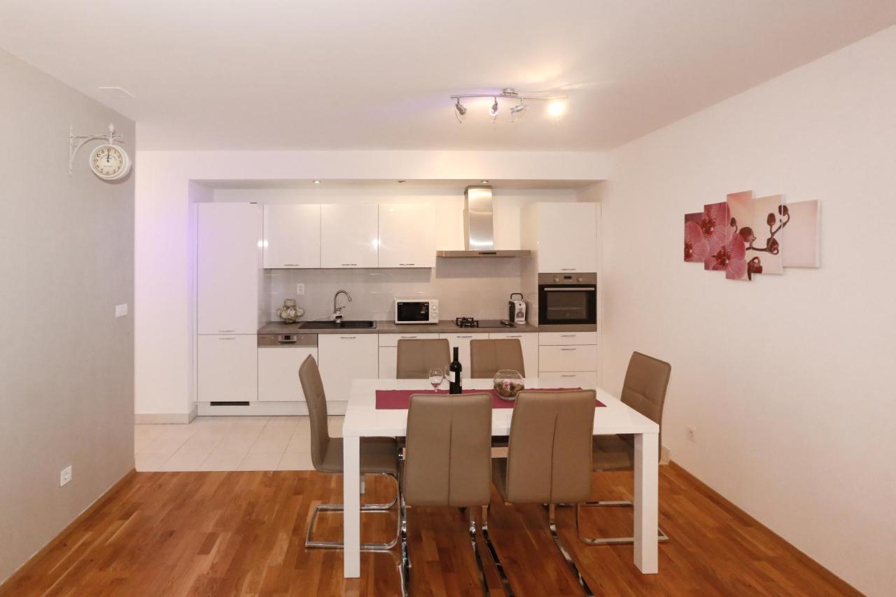 Apartament Miki *